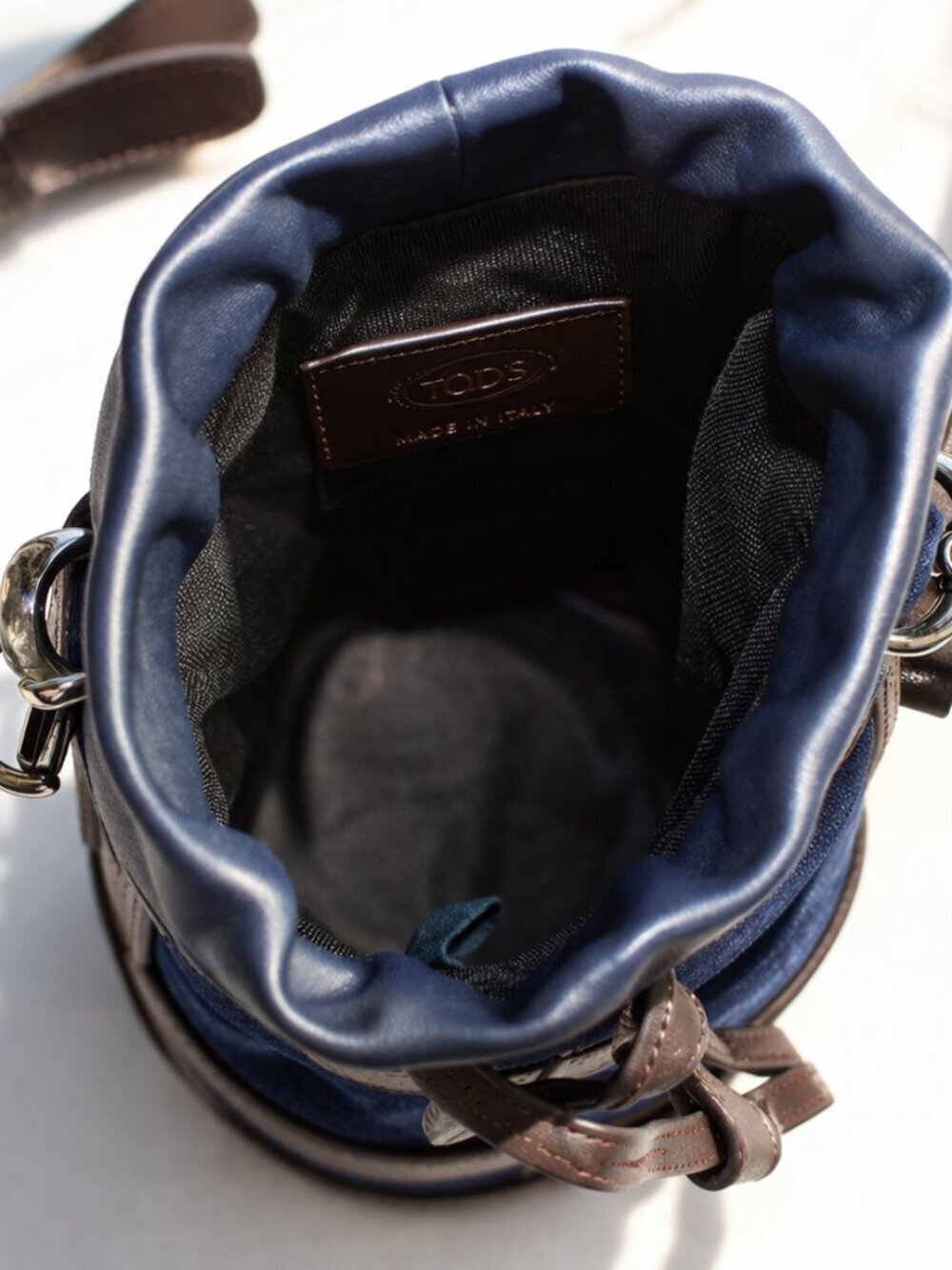 Tod’s Rare Suede Cylinder Bottle Bag Navy Brown Leather Cross Body Mini Italy - Picture 10 of 10